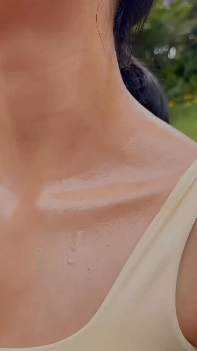 暑がりなのに、汗っかきなのに..